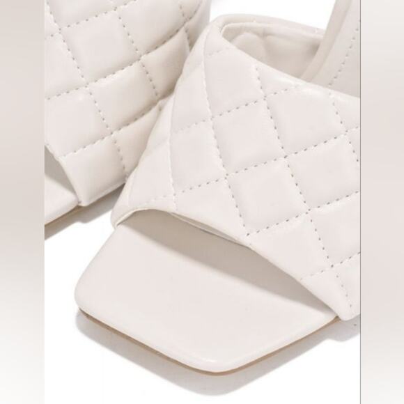 [H329] Cape Robbin "Stitch" Off White Square Toe Heels, Size 9M - Picture 3 of 10